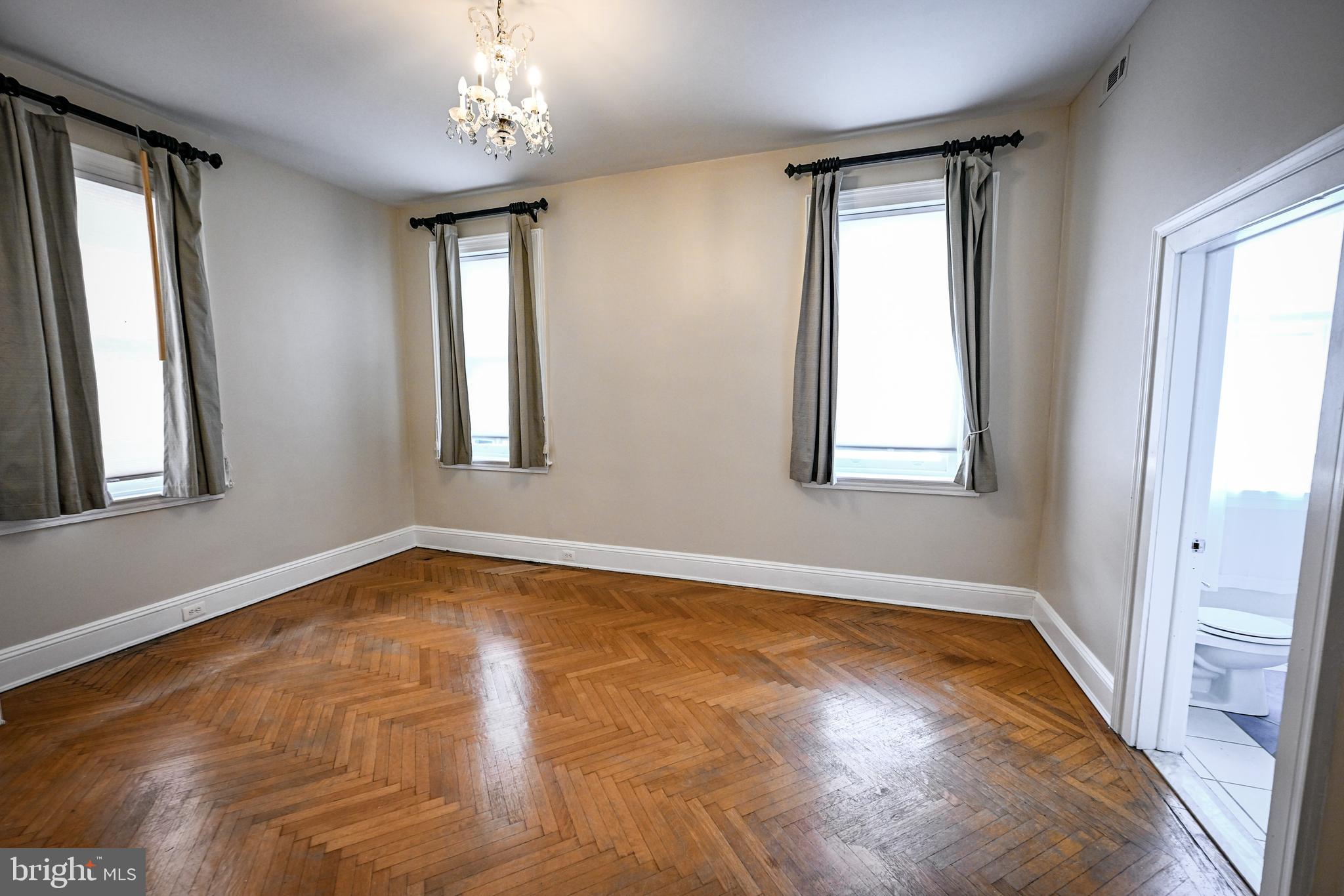 10 West Madison Street, Unit 21 Baltimore, MD 21201 - Photo 23 of 29