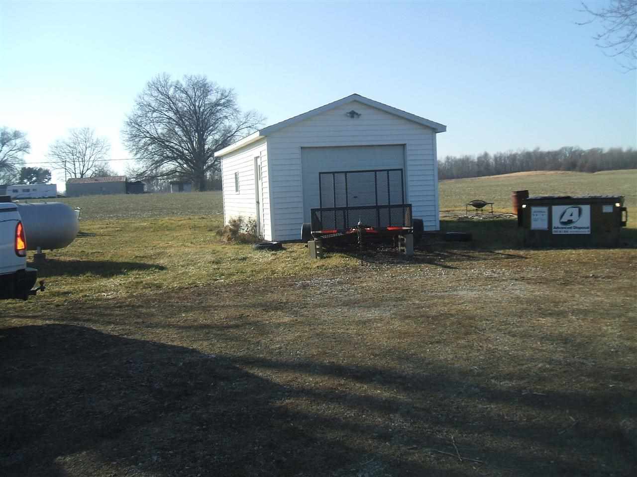 1560 West Division Road Petersburg, IN 47567 - Photo 3 of 10 Gallery Image 3