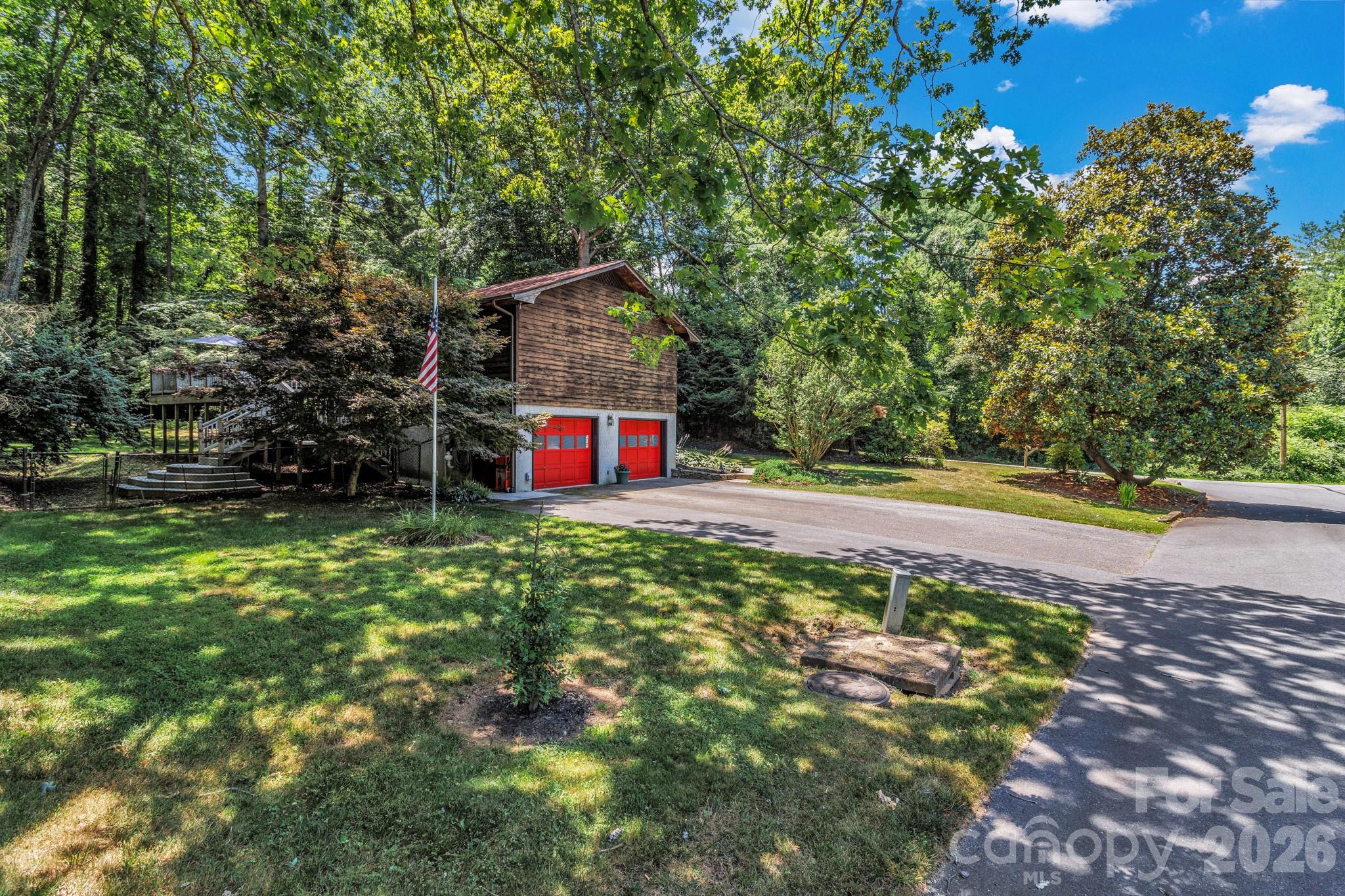 603 Rose Hill Road Asheville, NC 28803 - Photo 7 of 43 a view of a outdoor space