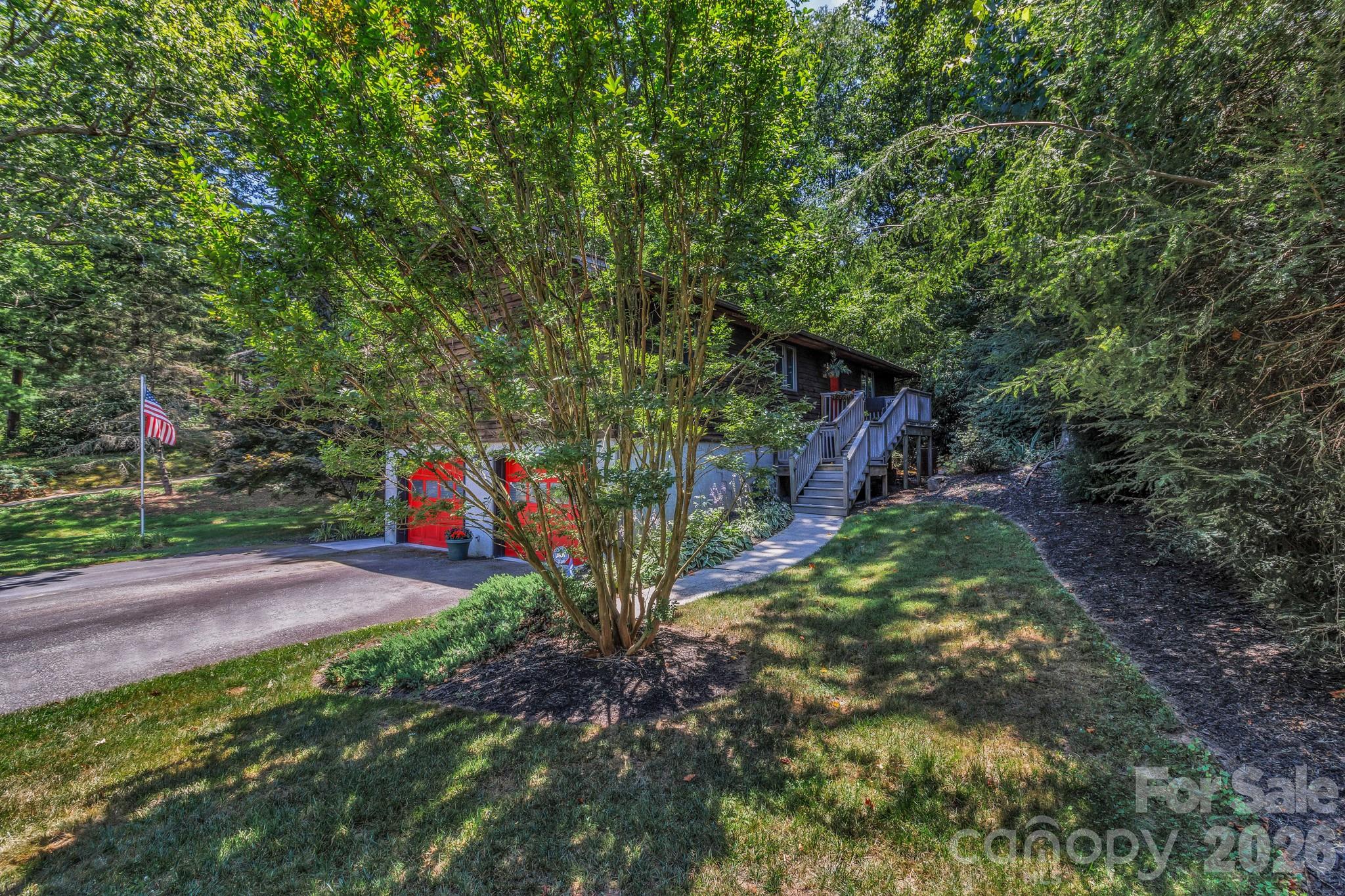 603 Rose Hill Road Asheville, NC 28803 - Photo 9 of 43 a view of a backyard