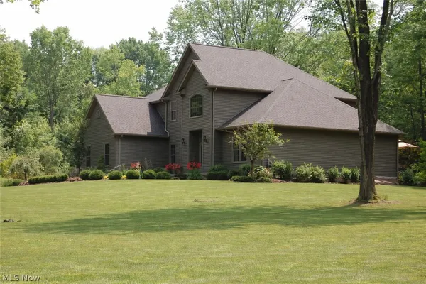 $700,000 | 1829 Highway 7, Brookfield, OH 44403