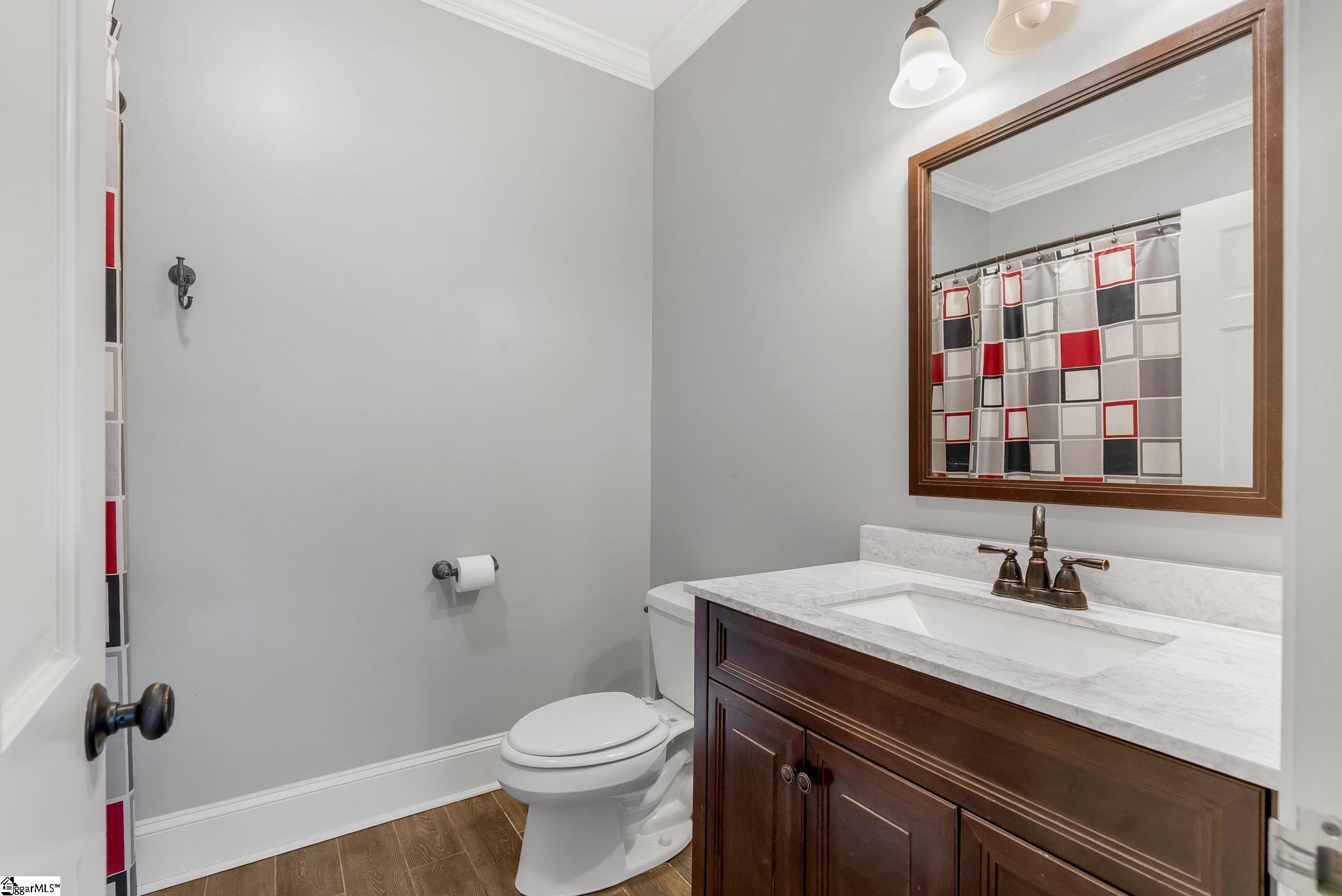 104 Calvert Avenue Clinton, SC 29325 - Photo 24 of 47
