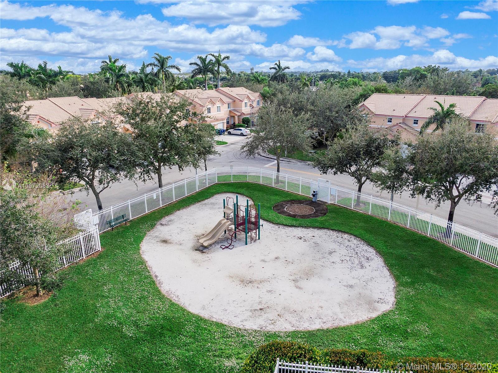 2311 Southwest 87th Way, Unit 2311 Miramar, FL 33025 - Photo 24 of 27