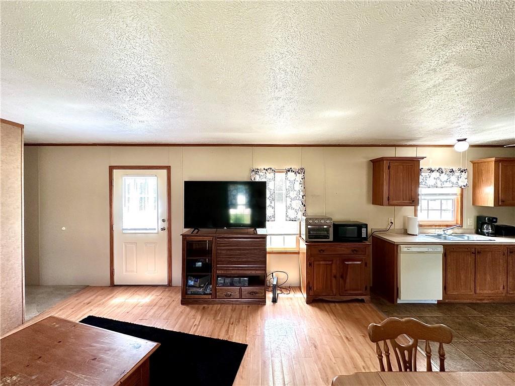 1761 Old Youngstown Road Edinburg, PA 16116 - Photo 12 of 28