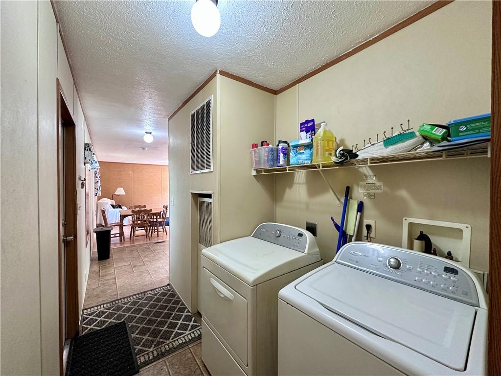 1761 Old Youngstown Road Edinburg, PA 16116 - Photo 17 of 28
