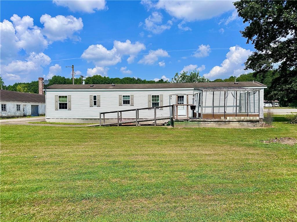 1761 Old Youngstown Road Edinburg, PA 16116 - Photo 9 of 28