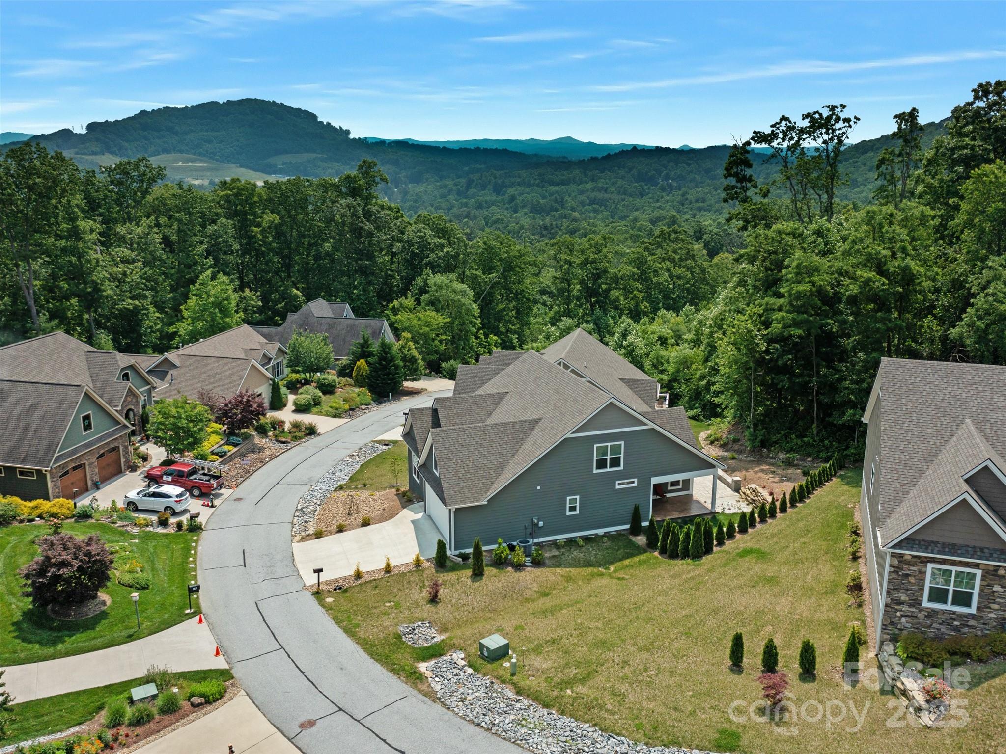 241 Millbrae Loop Hendersonville, NC 28791 - Photo 3 of 40