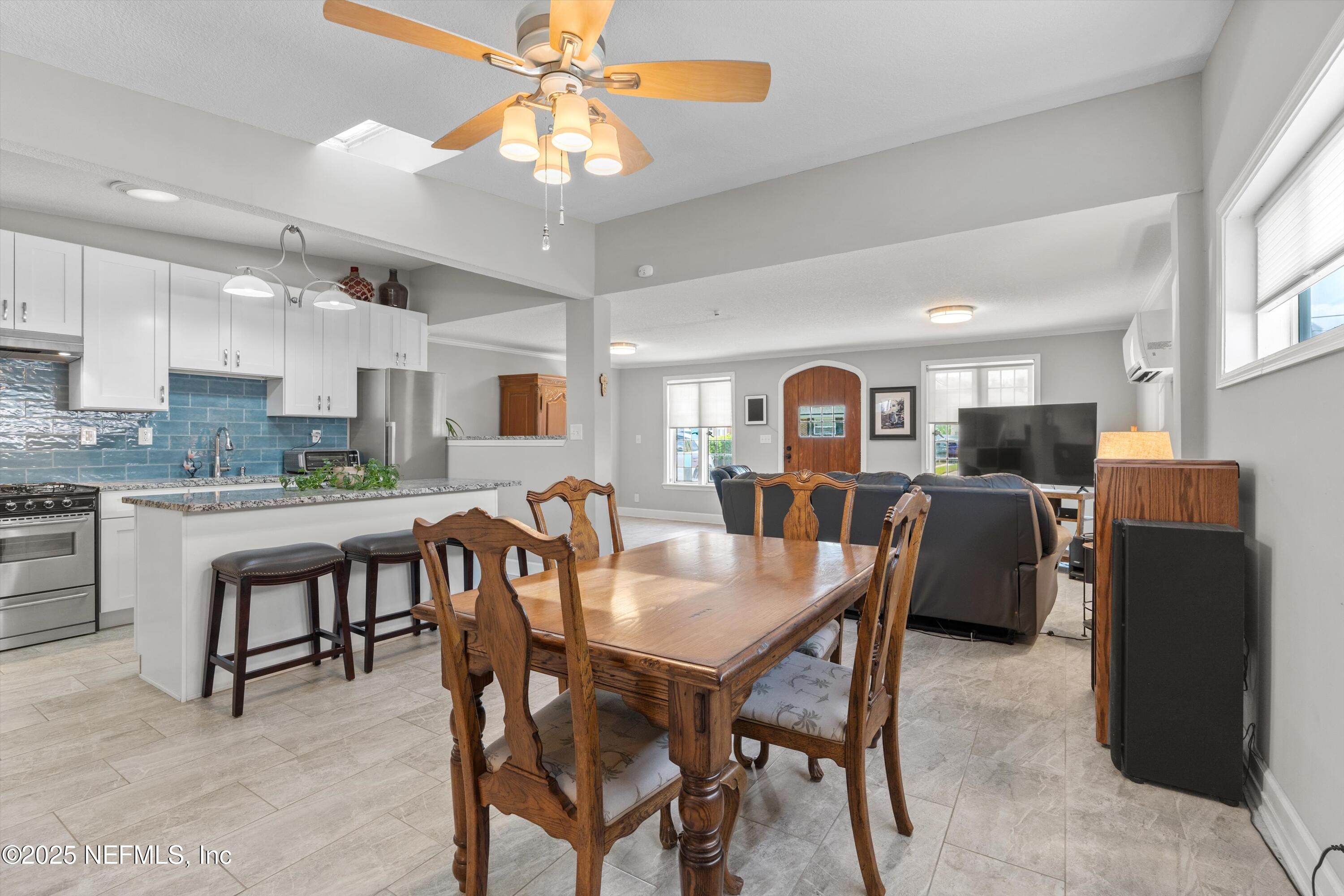 1112 Colombo Street Jacksonville, FL 32207 - Photo 33 of 47 Guest Suite Dining Area