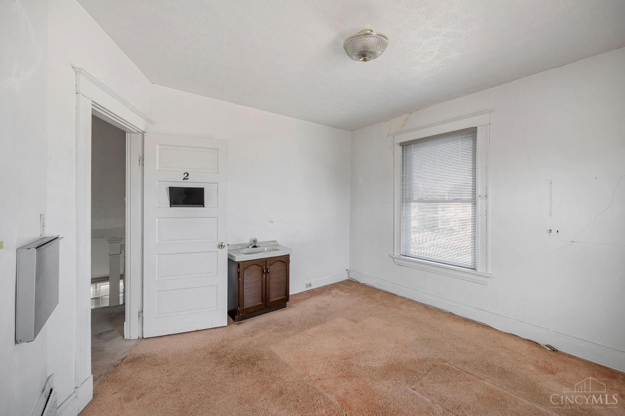 5552 Montgomery Road Cincinnati, OH 45212 - Photo 29 of 44 Gallery Image 29