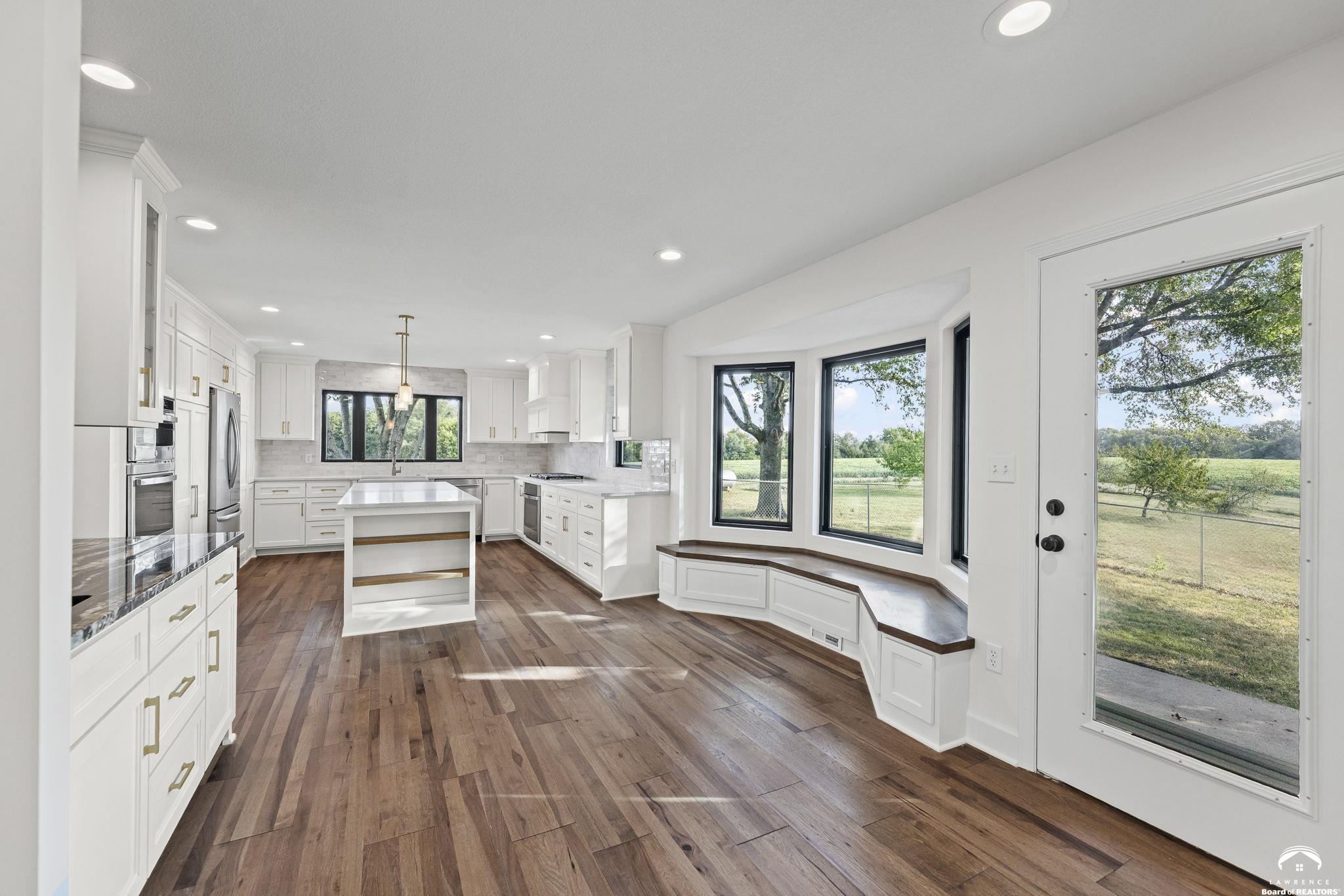 14565 South Gardner Road Gardner, KS 66030 - Photo 13 of 56