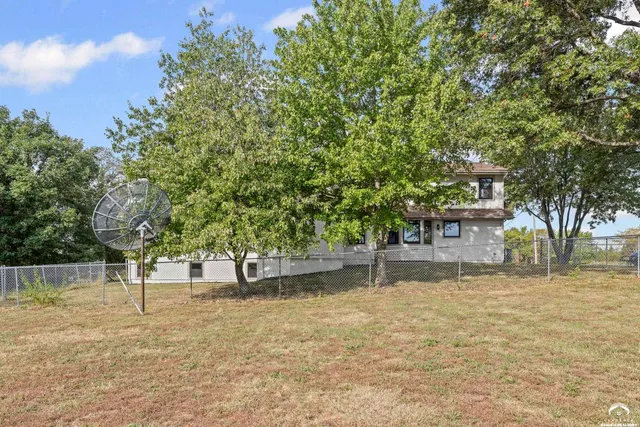 $999,950 | 14565 South Gardner Road, Gardner, KS 66030