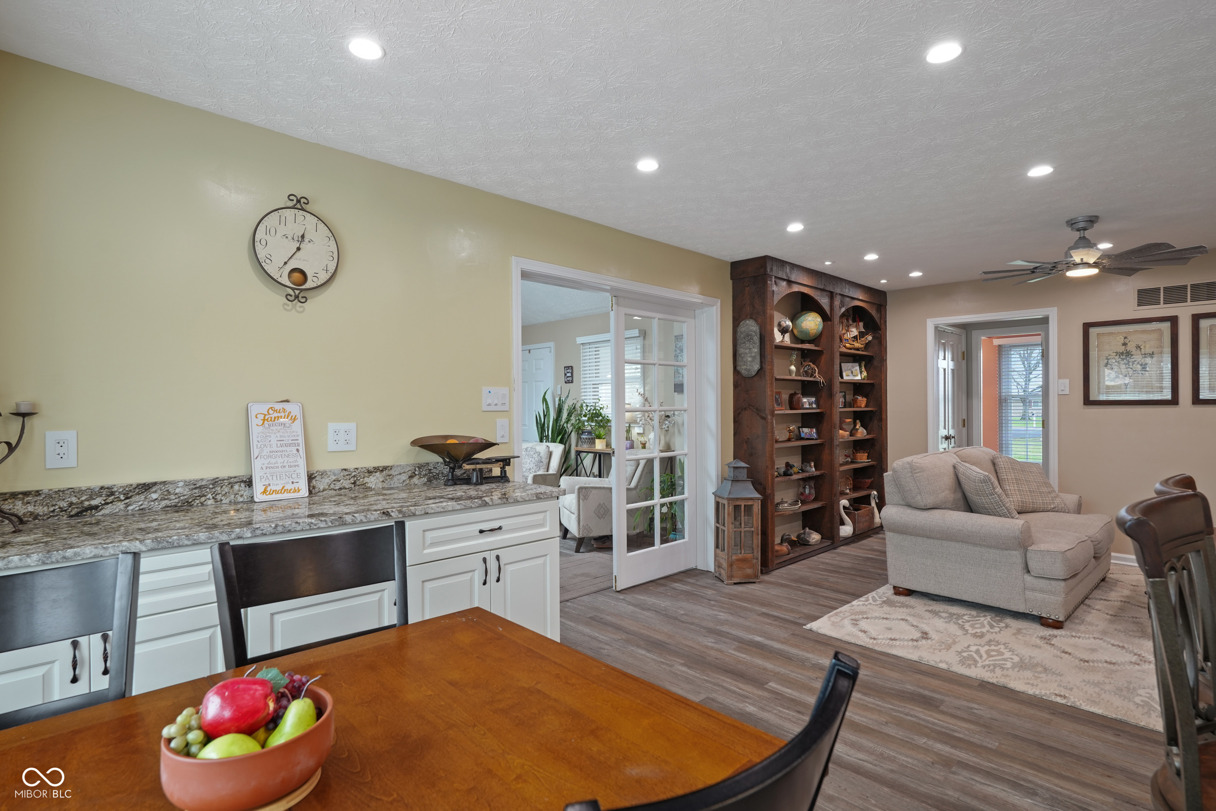 9523 East Southport Road Indianapolis, IN 46259 - Photo 19 of 82