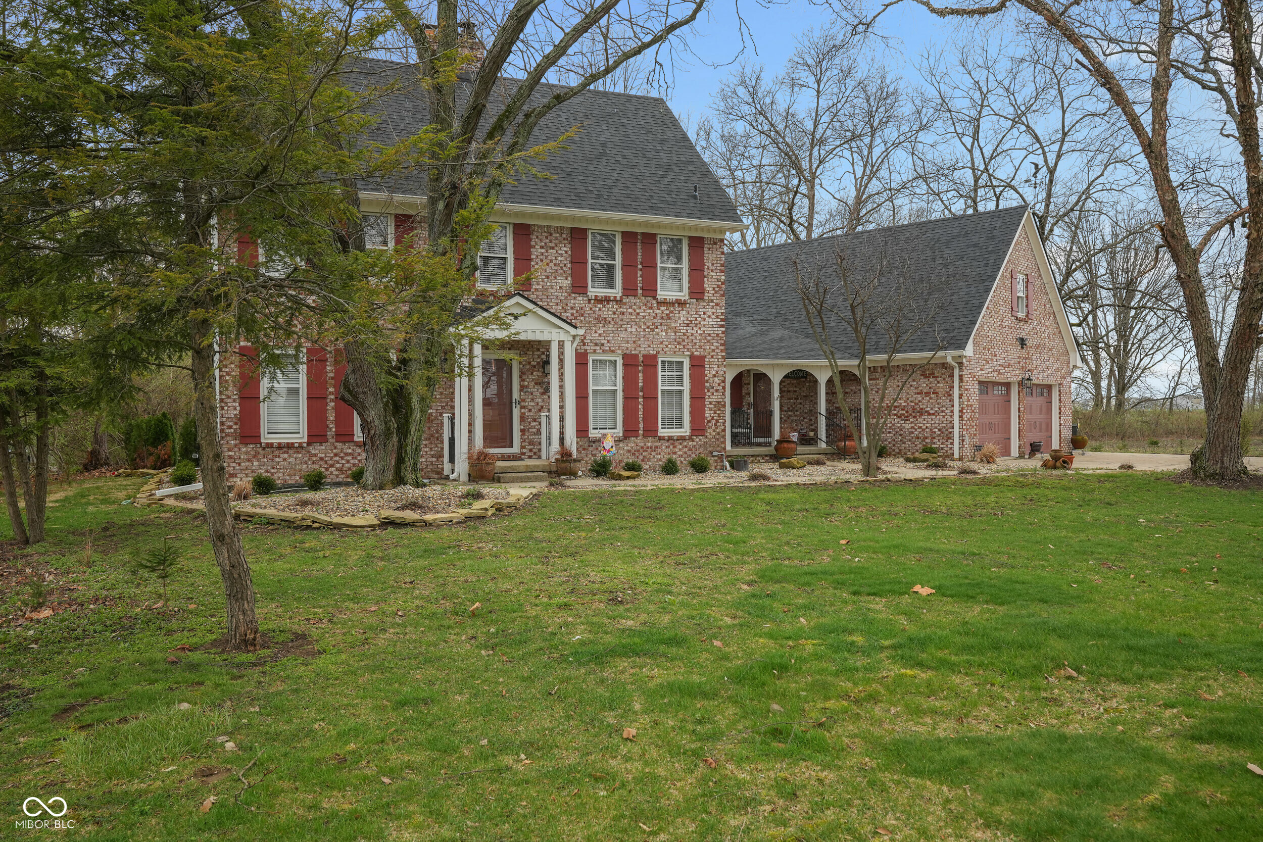 9523 East Southport Road Indianapolis, IN 46259 - Photo 4 of 82