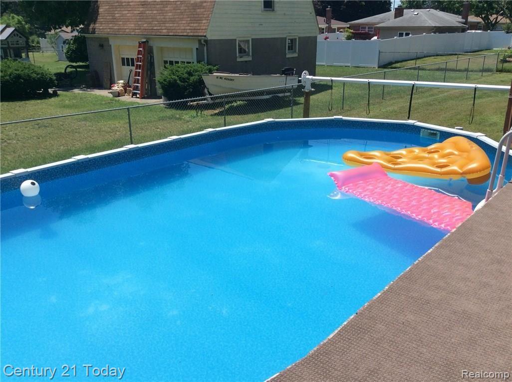 10381 Wayne Road Livonia, MI 48150 - Photo 30 of 54 IMG_5421.JPG