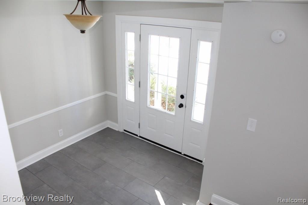 2956 Hillendale Drive Rochester Hills, MI 48309 - Photo 6 of 31