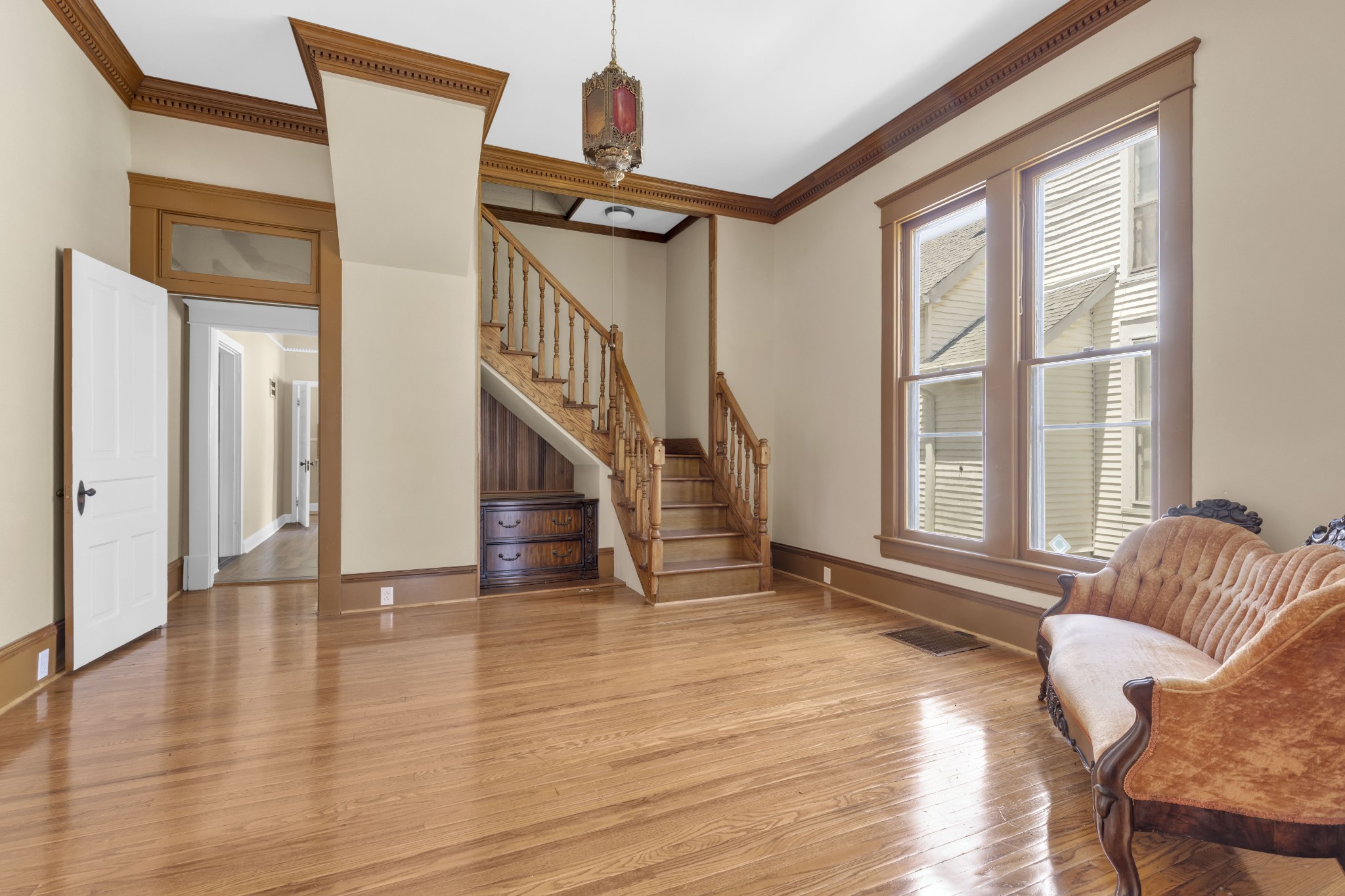 115 North Main Street Springfield, TN 37172 - Photo 9 of 24 a living room with furniture and wooden floor
