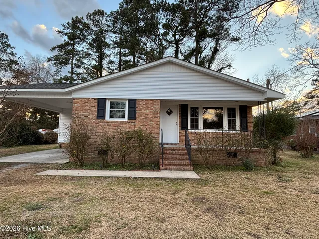 $1,700 | 3025 Madison Avenue, New Bern, NC 28562