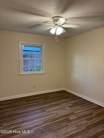 $1,700 | 3025 Madison Avenue, New Bern, NC 28562