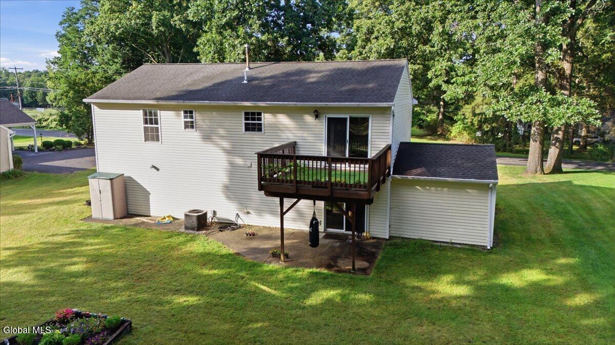 315 Consaul Road Colonie, NY 12309 - Photo 18 of 20 315 Consaul Rd