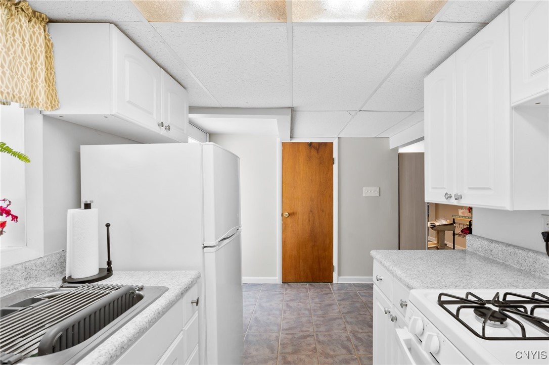 6752 Winchell Road Camillus, NY 13164 - Photo 32 of 50