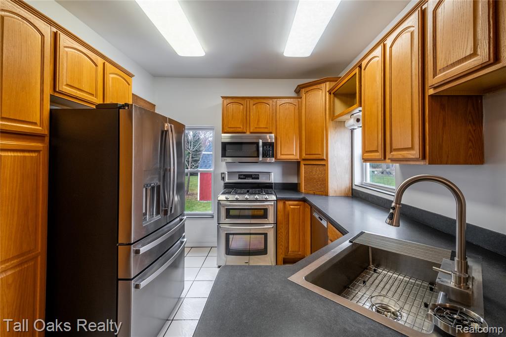 3143 South Oak Road Davison, MI 48423 - Photo 12 of 26 Gallery Image 12