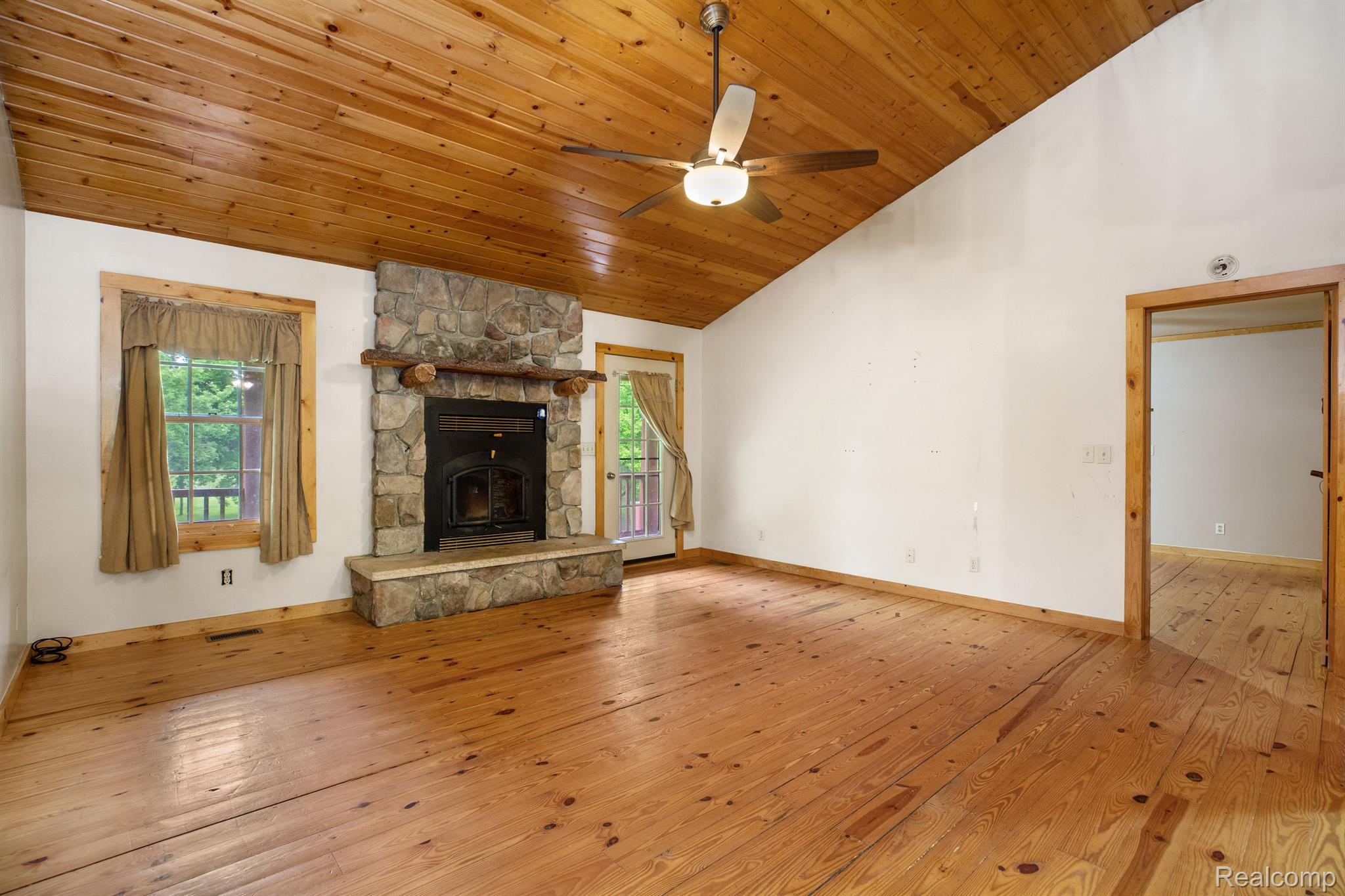 9467 Beecher Road Flushing, MI 48433 - Photo 28 of 39 Gallery Image 28