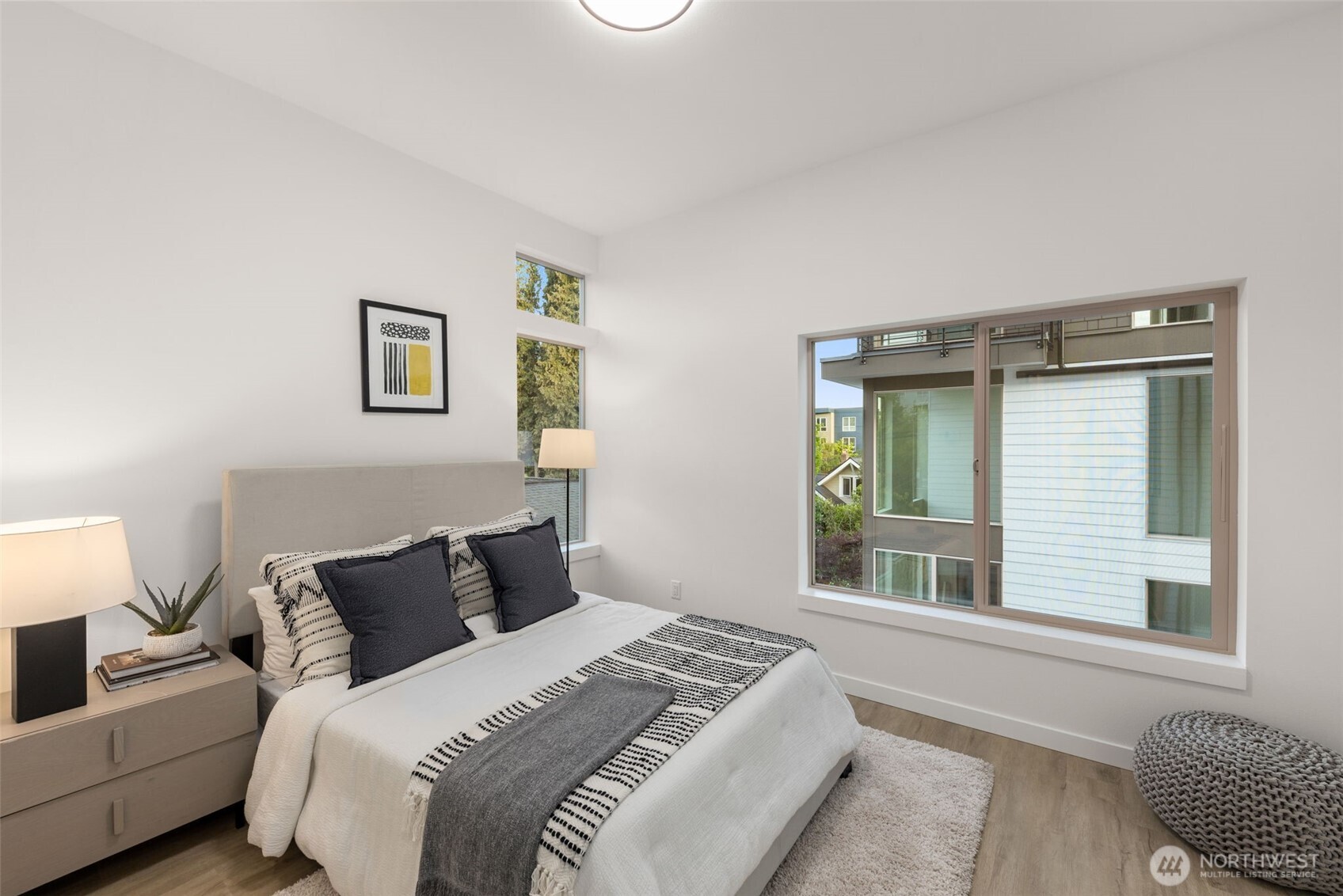 1203 North Allen Place Seattle, WA 98103 - Photo 13 of 25