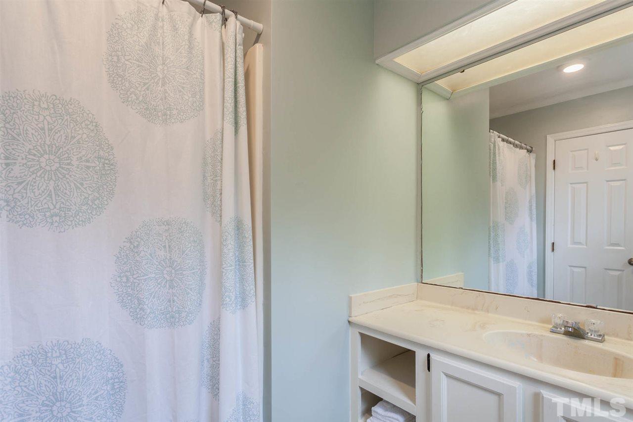 5408 Pine Top Circle Raleigh, NC 27612 - Photo 17 of 20
