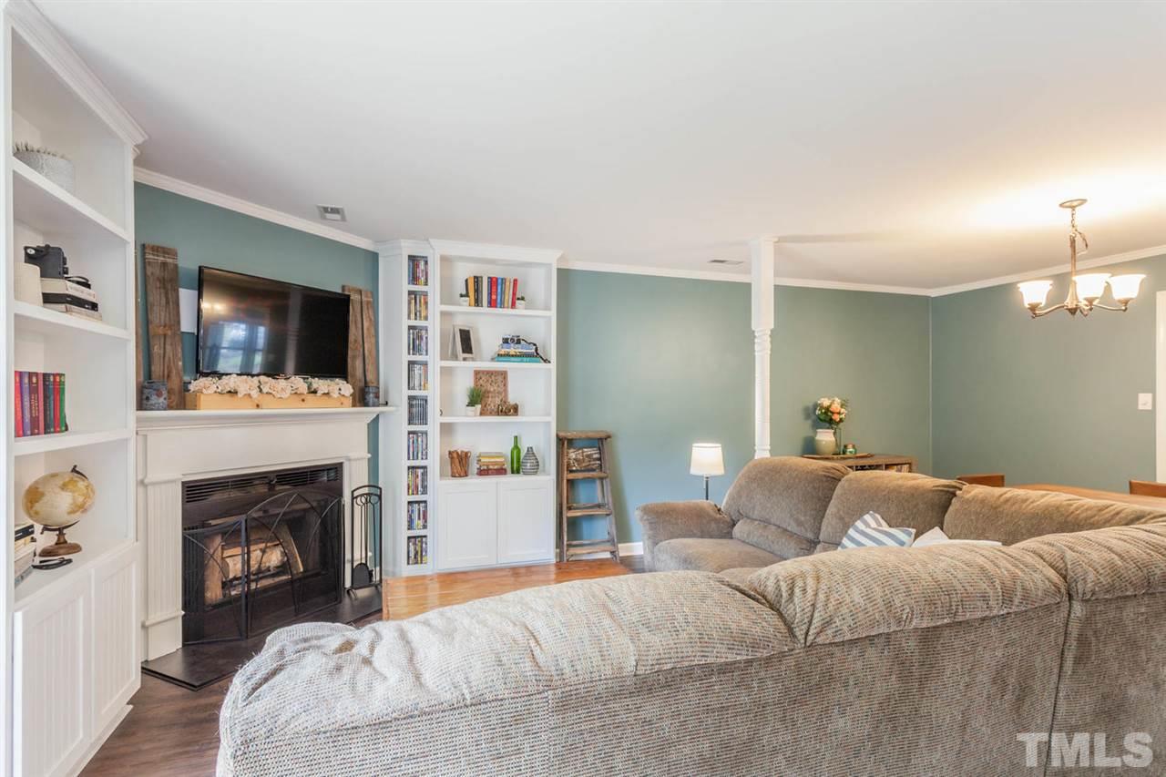 5408 Pine Top Circle Raleigh, NC 27612 - Photo 4 of 20