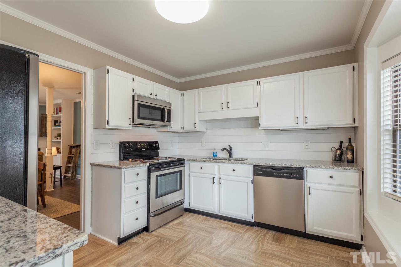 5408 Pine Top Circle Raleigh, NC 27612 - Photo 8 of 20