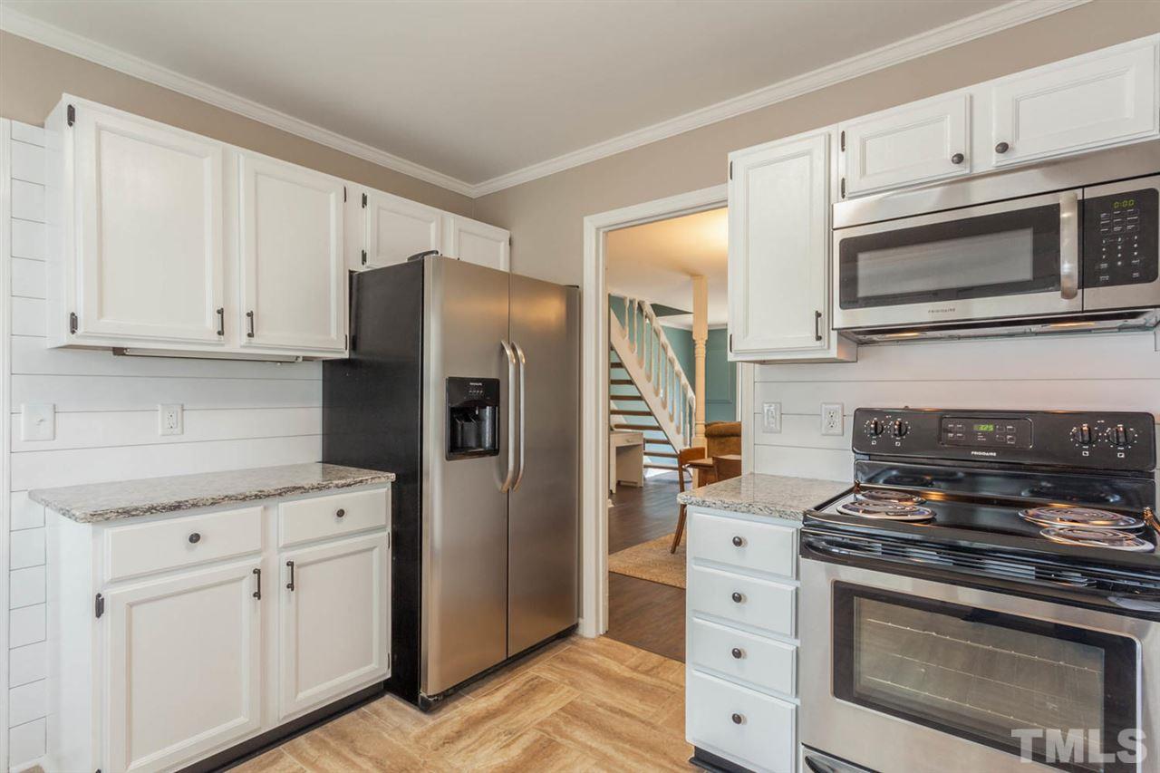 5408 Pine Top Circle Raleigh, NC 27612 - Photo 9 of 20