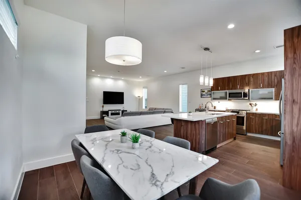 $2,800 | 5507 Robusto Place, Houston, TX 77091