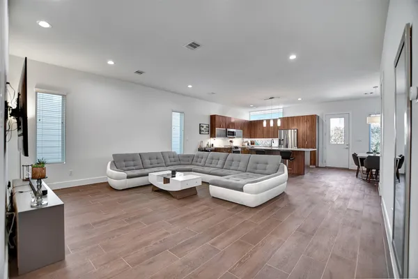 $2,800 | 5507 Robusto Place, Houston, TX 77091