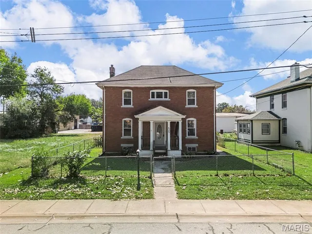 $189,900 | 425 Benton Street, Valley Park, MO 63088