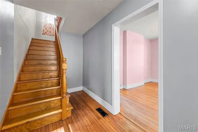 $189,900 | 425 Benton Street, Valley Park, MO 63088