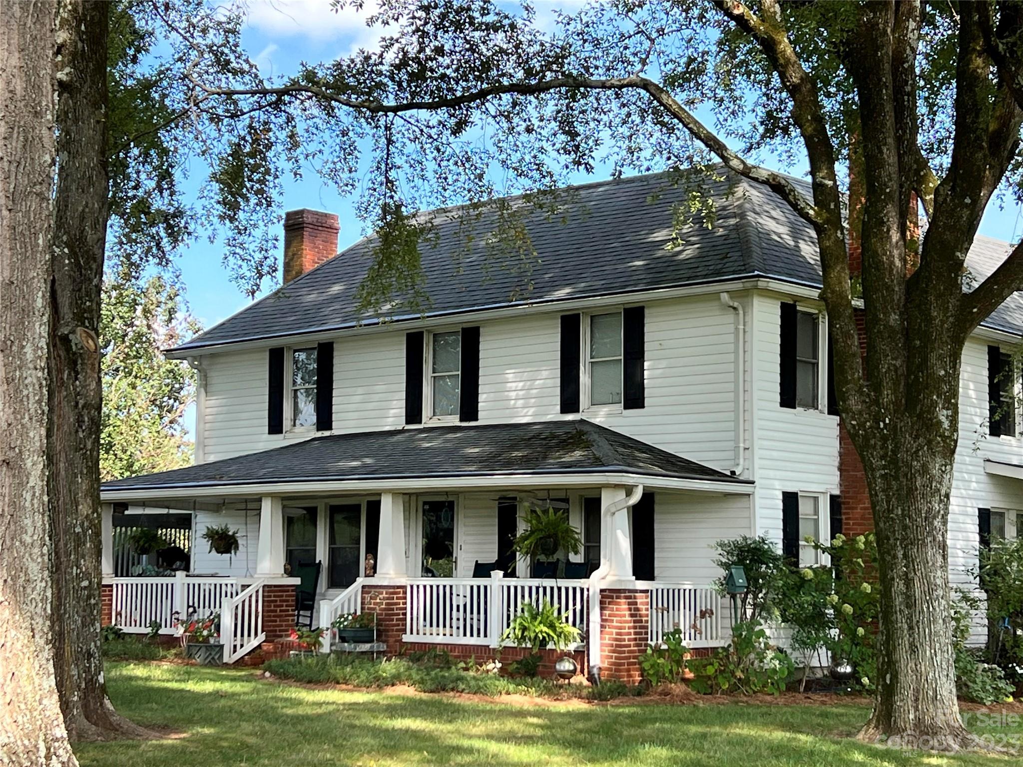 666 Powell Bridge Road Harmony, NC 28634 - Photo 3 of 45 Gallery Image 3
