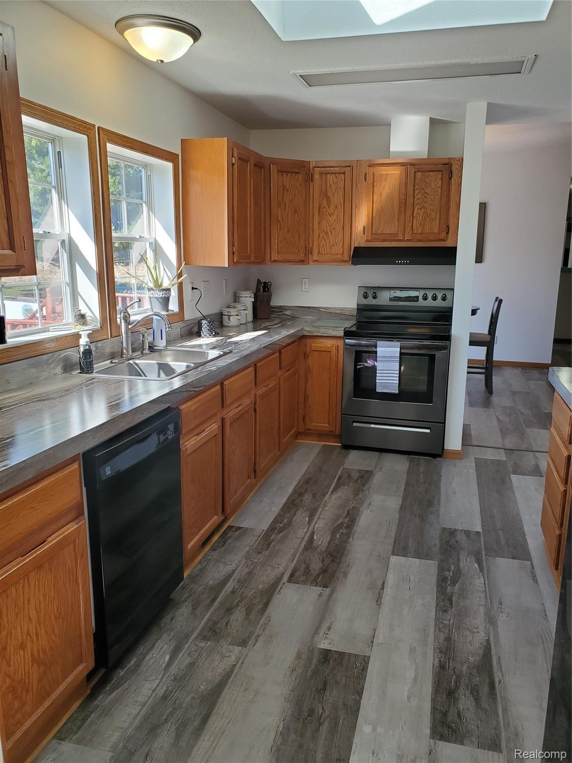 11595 West Sober Road Webberville, MI 48892 - Photo 7 of 42 11595 kitchen2.jpg