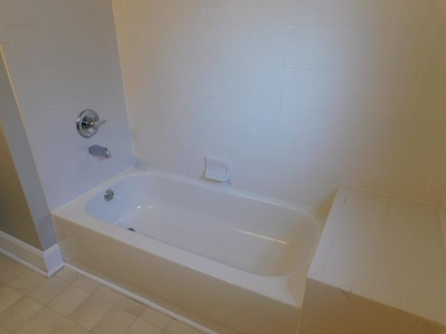 5290 Sidney Road Cincinnati, OH 45238 - Photo 14 of 46