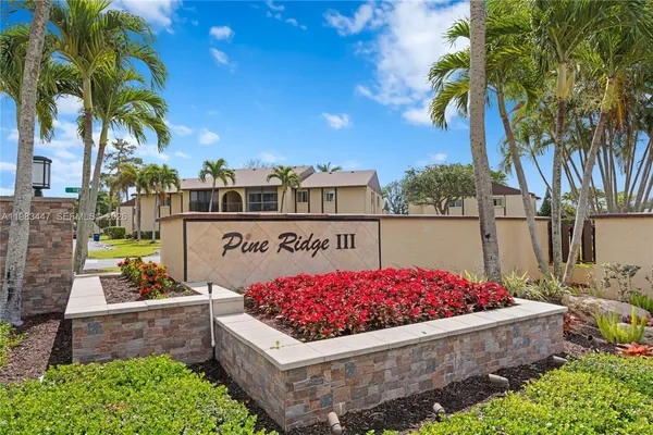 $150,000 | 339 Pine Ridge Circle, Unit D1, Greenacres, FL 33463