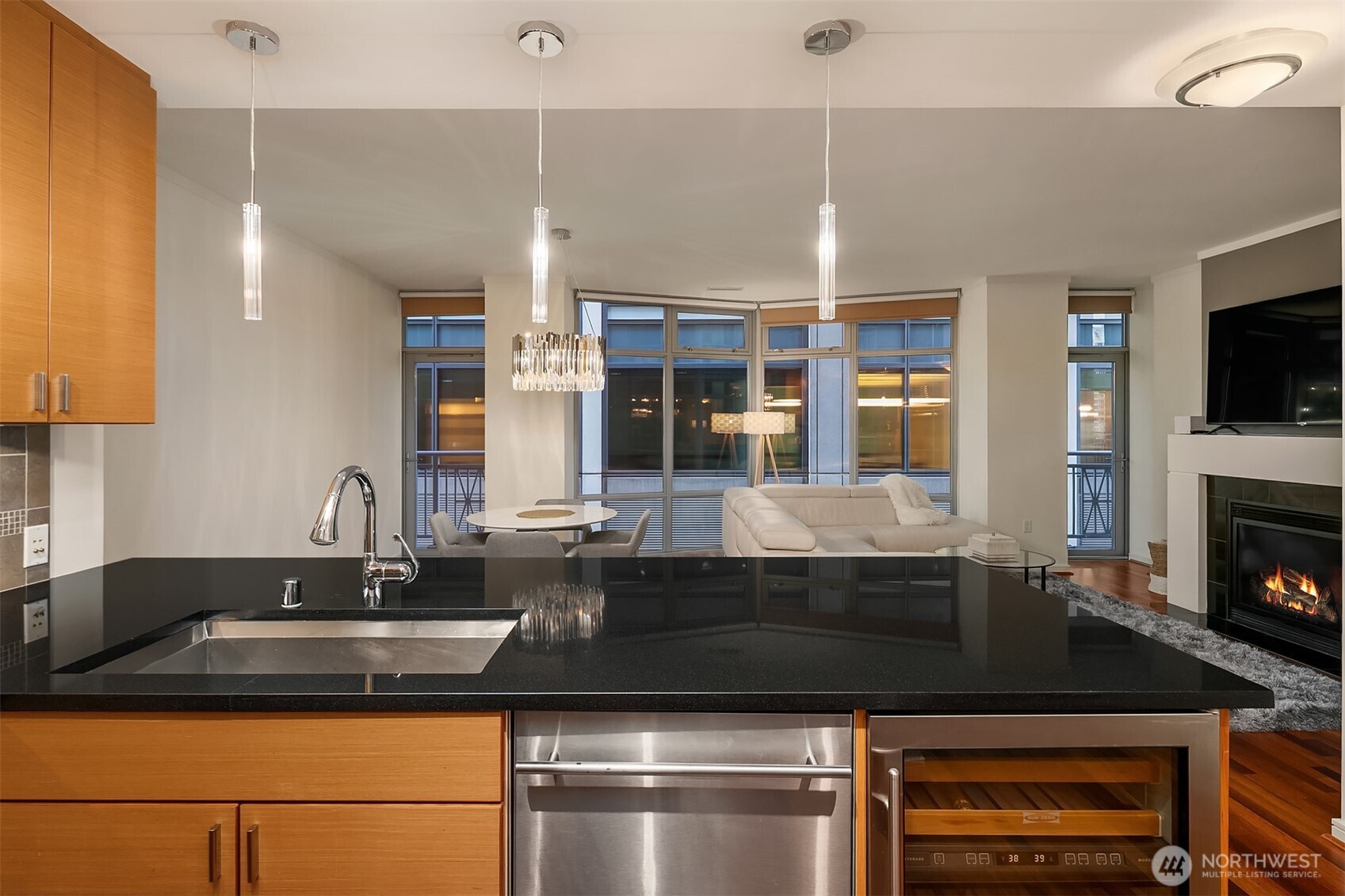 819 Virginia Street, Unit 3206 Seattle, WA 98101 - Photo 6 of 28