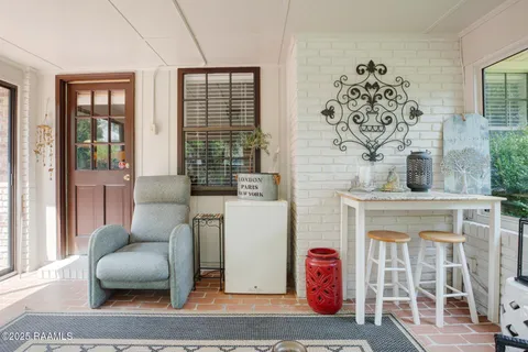 $299,900 | 208 Pontalba Drive, Lafayette, LA 70503