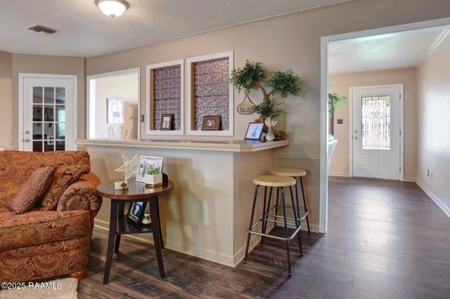 $299,900 | 208 Pontalba Drive, Lafayette, LA 70503