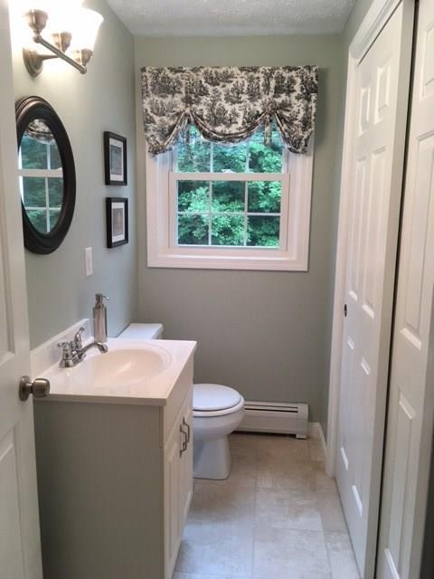 94 Lewiston Road, Unit 9 Gray, ME 04039 - Photo 11 of 25 1st floor 1/2 bath