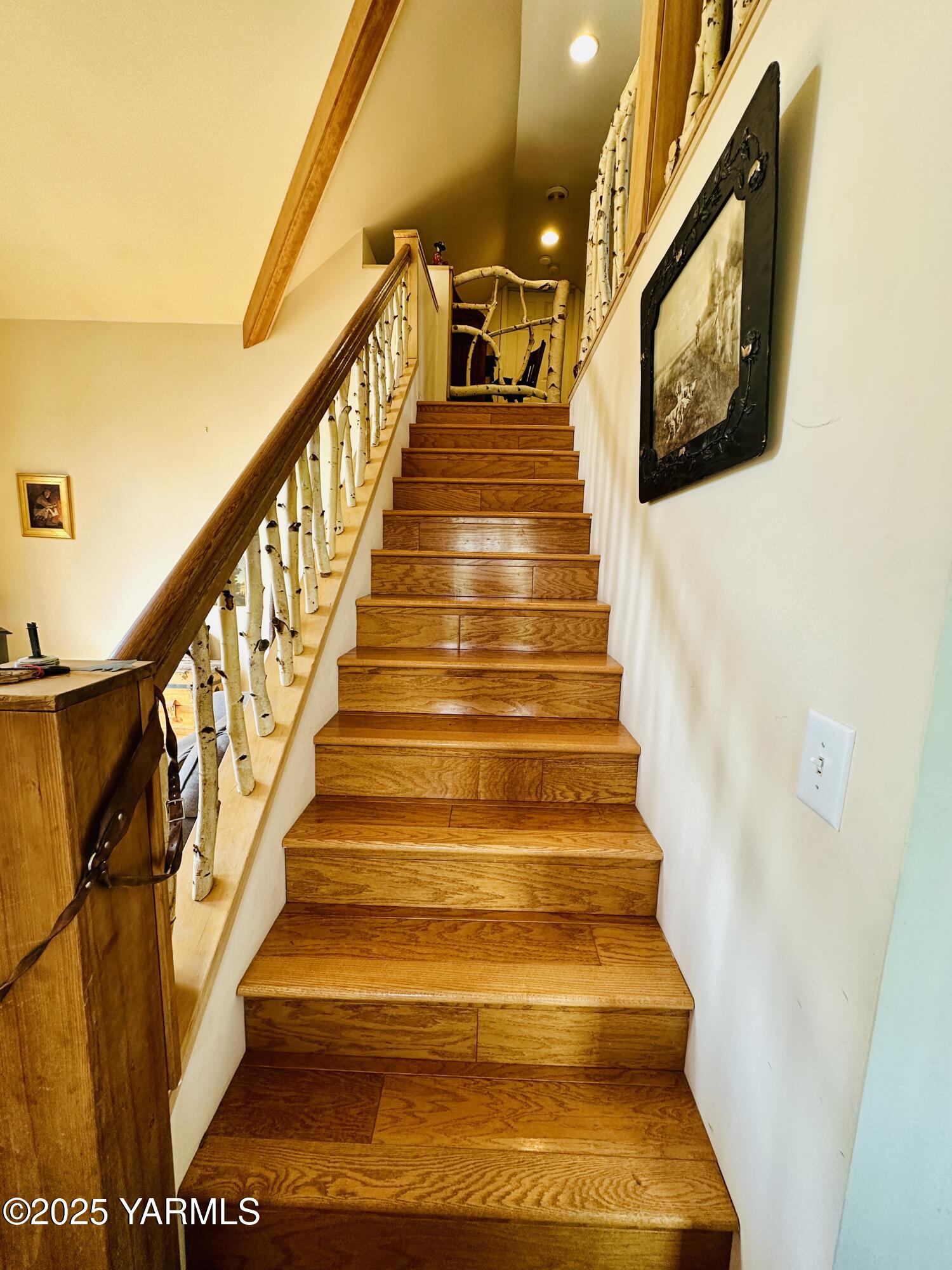 1465 Cook Road Yakima, WA 98908 - Photo 17 of 43 a view of entryway