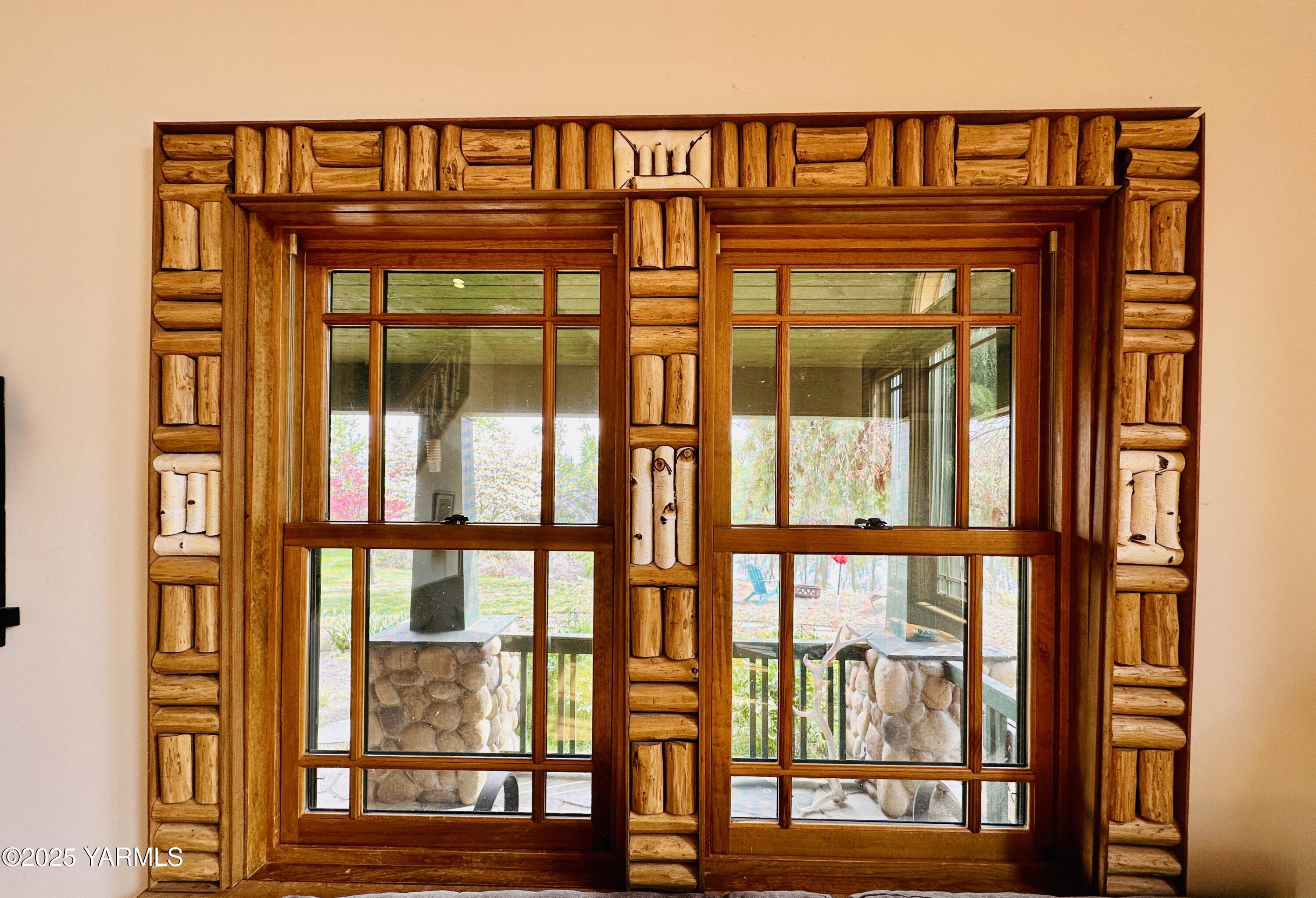 1465 Cook Road Yakima, WA 98908 - Photo 9 of 43 a view of a large window
