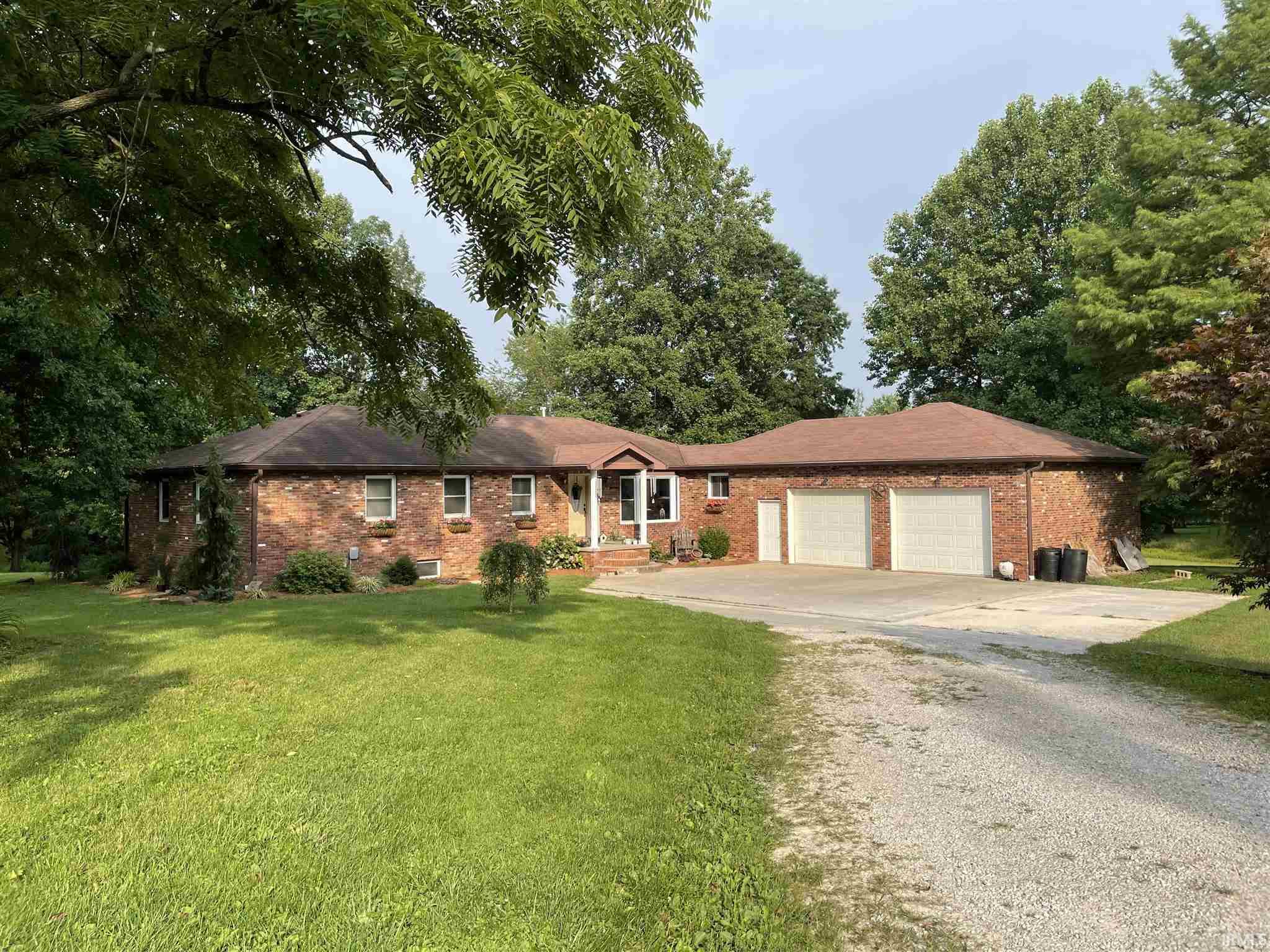 1723 Bedford Road Washington, IN 47501 - Photo 1 of 7 Gallery Image 1