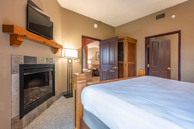 $214,900 | 2411 River Wisconsin Dells Wi 53965, Unit 2359, Wisconsin Dells, WI 53965