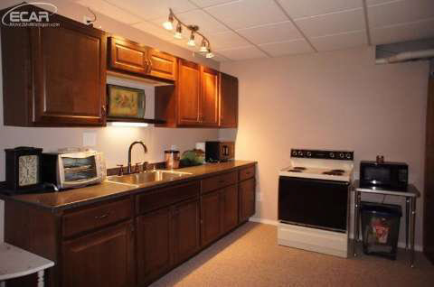 6214 Reid Road Swartz Creek, MI 48473 - Photo 15 of 16 20441414-14.JPG