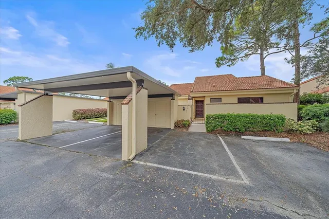$309,000 | 5343 Huntingwood Court, Unit 33, Sarasota, FL 34235