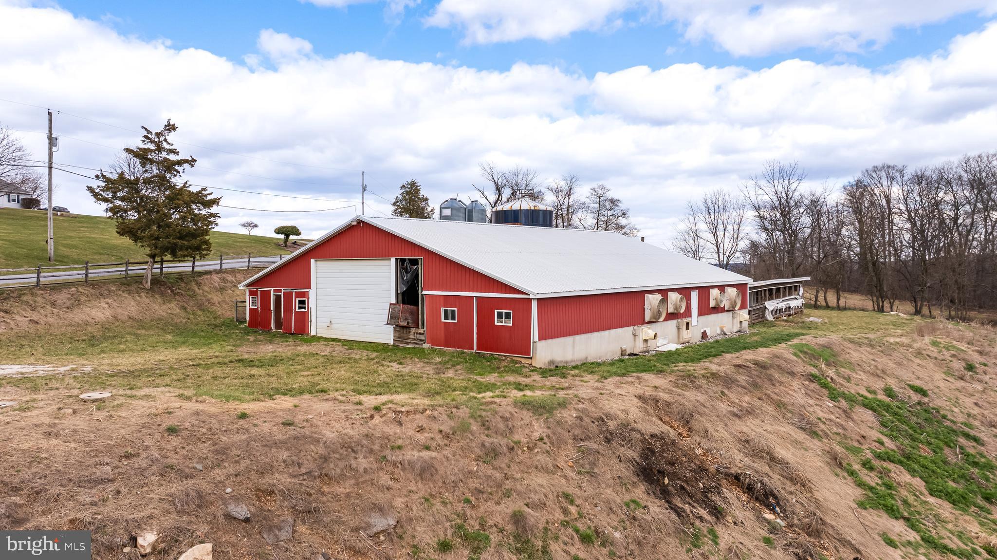 12706 High Point Road Felton, PA 17322 - Photo 25 of 67 Pig/Poultry Barn